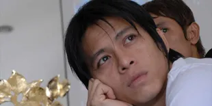 Ariel Bersalah Karena Belum Menikah?