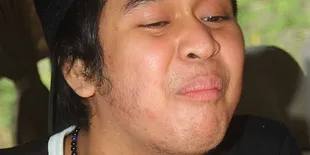 Ditanya Fatwa Haram Infotainment, Olga Syahputra Bingung