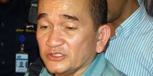 Pusiiing! Cuma Peggy Yang Bisa Bikin Ruhut Diam