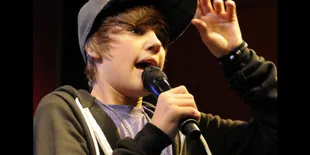 Bisakah Justin Bieber Selamatkan Kanye West di VMA'10?