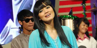 Titi Kamal, Gaya Maroko Untuk Busana Lebaran