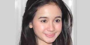 Laudya C. Bella ke Mekkah Bertemu Tukang Bakso Berbahasa Indonesia