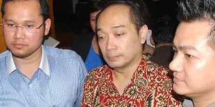 Lebaran di Sel, Adjie Absen Ultah Anak