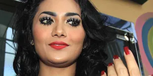 Krisdayanti Dilamar Raul di Ultah Sang Bunda?