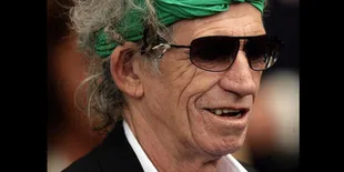 Keith Richards Bakar Playboy Mansion