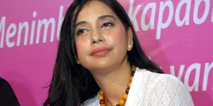 Ayu Azhari Adukan Anak Karena Sayang