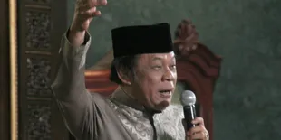 Zainuddin MZ Keberatan Dengan Adanya Media