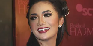 KD Klarifikasi Soal Tanggal Pernikahan