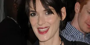 Winona Ryder Takut Teknologi Modern