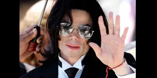 Dokter Michael Jackson Hadapi Tuntutan Pembunuhan