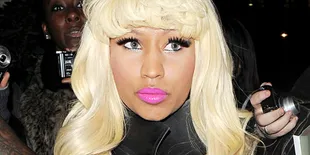 Nicki Minaj Dikejar-Kejar Polisi di Istana Buckingham