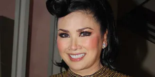 Titi DJ 'Campur Aduk' di Tribute To Elfa Secioria