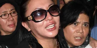 Angie Ucapkan Rindu Pada Adjie Lewat Twitter