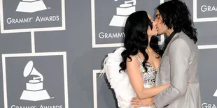 Katy Perry Tampilkan Slide Show Pernikahan di Grammy