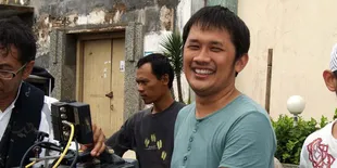 April 2011, Hanung Luncurkan Film '?'