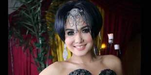 'Nurlela' Jadi Amplop Pernikahan Krisdayanti