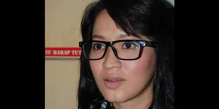 Okie Agustina: Anak-Anak Tak Suka Adelia