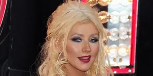 Demi 'THE VOICE' Aguilera Gabung Twitter