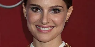Natalie Portman Jadi Target Hacker (Juga)