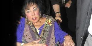 Makam Elizabeth Taylor 'Pindah' ke Sebelah MJ