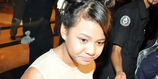 Aurel: Gaun Mimi Mirip Barbie