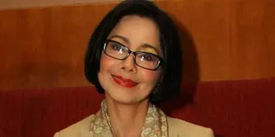 2010 Ijab Kabul, Poppy Dharsono - Moerdiono Formalitas