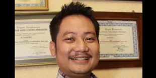 '13 CARA MEMANGGIL SETAN' Tak Cuma Jual Keseksian