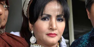 Pernikahan Machica - Moerdiono Diakui Secara Islam