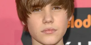Justin Bieber Diganggu Paparazzi!