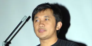 Dikritik, Hanung Bramantyo Beri Respon Bijak