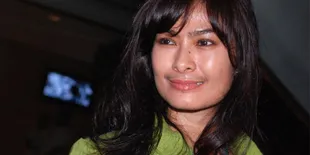 Iis Dahlia Akui KD Sering Curhat Soal Kehamilannya