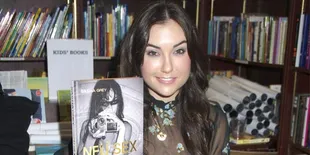 Sasha Grey Tak Jadi Datang Sebab...