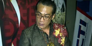 Tio Pakusadewo Tak Akan Banting Piala IMA 2011