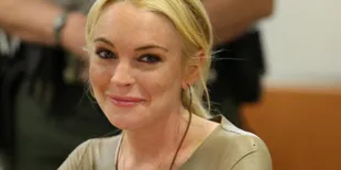 Tahanan Rumah, Lindsay Lohan Mendadak Jadi Pelukis
