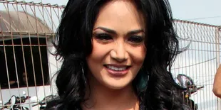 KD Tertekan Anaknya Jaga Jarak