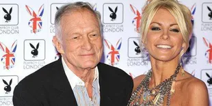Hugh Hefner Batal Nikah Karena Wanita Lain?