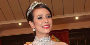 Puteri Indonesia Dianugerahi Gelar Kebangsawanan Solo