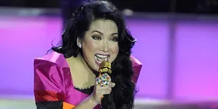 Raih Penghargaan, Titi DJ Tak Dapat Kursi