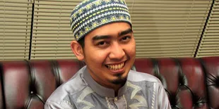 Jomblo, Ustad Solmed Ingin Punya Pendamping