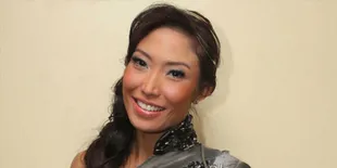 Lebaran, Ayu Dewi Tak Kunjungi Zumi Zola?