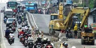 Jalur Pantura Padat Pemudik