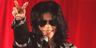 Happy 'Everlasting' Birthday Michael Jackson!