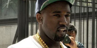 Kanye West Tak Sabar Jadi Ayah Baptis Bayi Beyonce