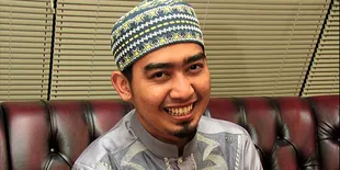 Uje Sakit, Ustad Solmed Beri Semangat Lewat Candaan