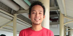 Deni Cagur Dukung Olga - Jessica