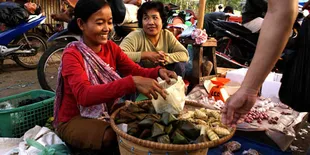 Suasana Pasar Tradisional Di Bengkulu Mulai Normal