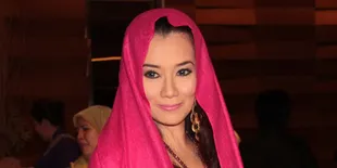 Reza Artamevira Berlebaran Bersama Anak-Anak