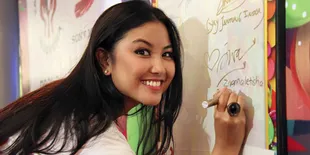 Zivanna Letisha Beri Tips Untuk Finalis Puteri Indonesia