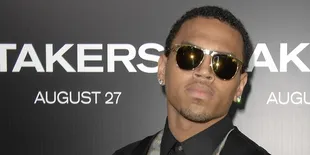 Dilarang ke Inggris, Chris Brown Batal Ikut Tribute MJ