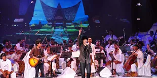 Duta Sheila On 7 Nyanyi Lagu Batak